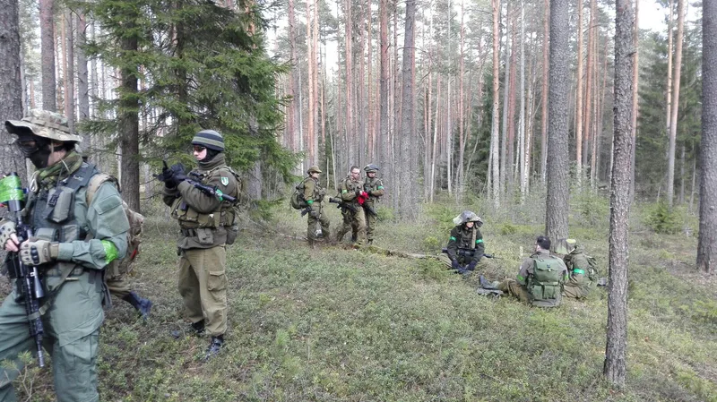 Пауки в банке III, 25.04.2015