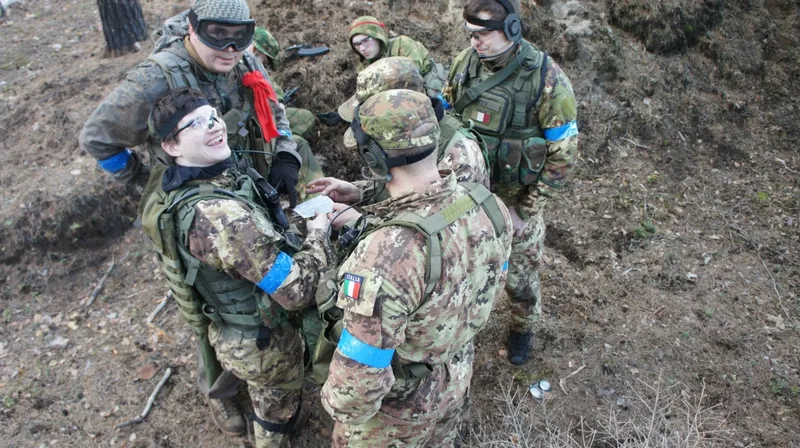 Пауки в банке III, 25.04.2015