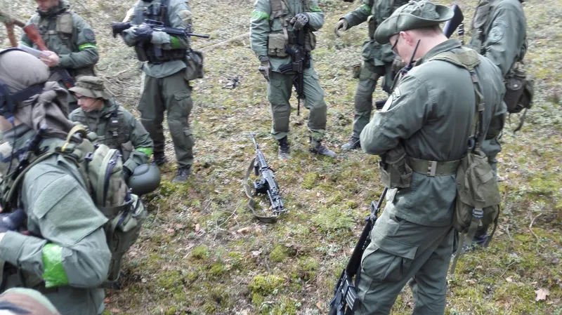 Пауки в банке III, 25.04.2015