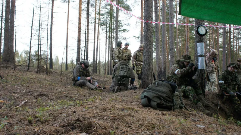 Пауки в банке III, 25.04.2015