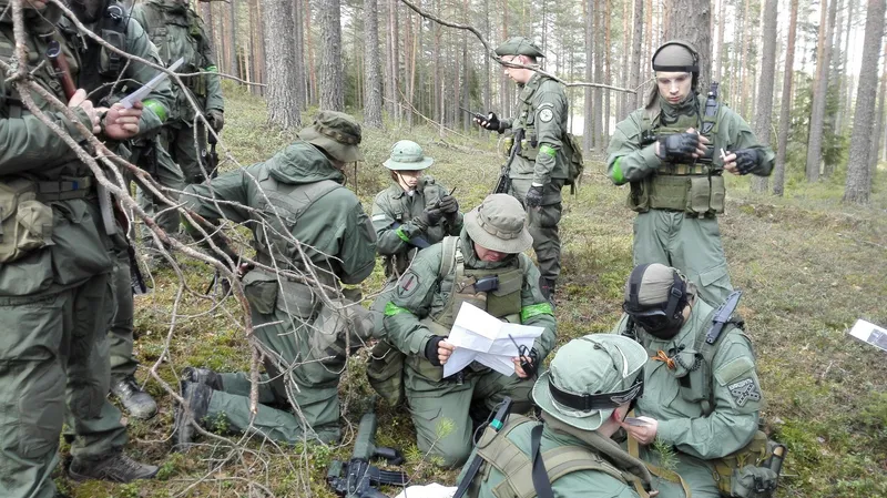 Пауки в банке III, 25.04.2015