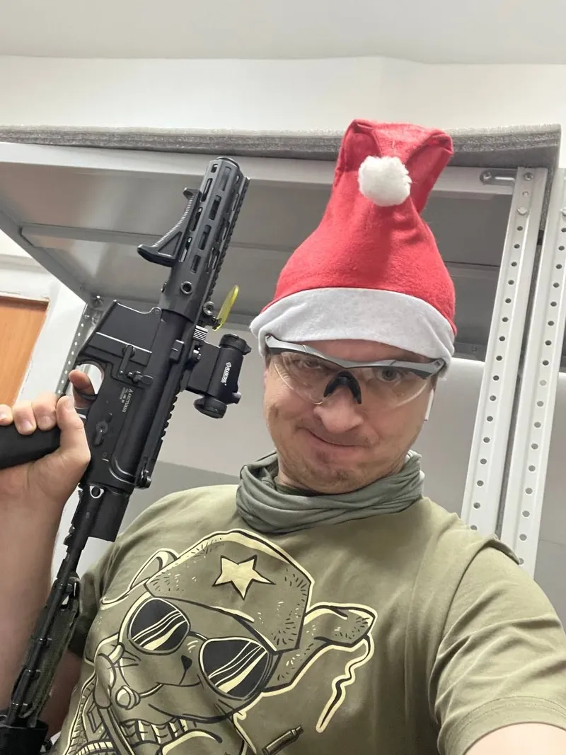 Хей хей, мы тут уже собрались  в кучку